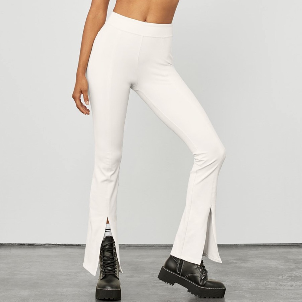 Alo Yoga Airbrush High-Waist Flutter Legging Ivory